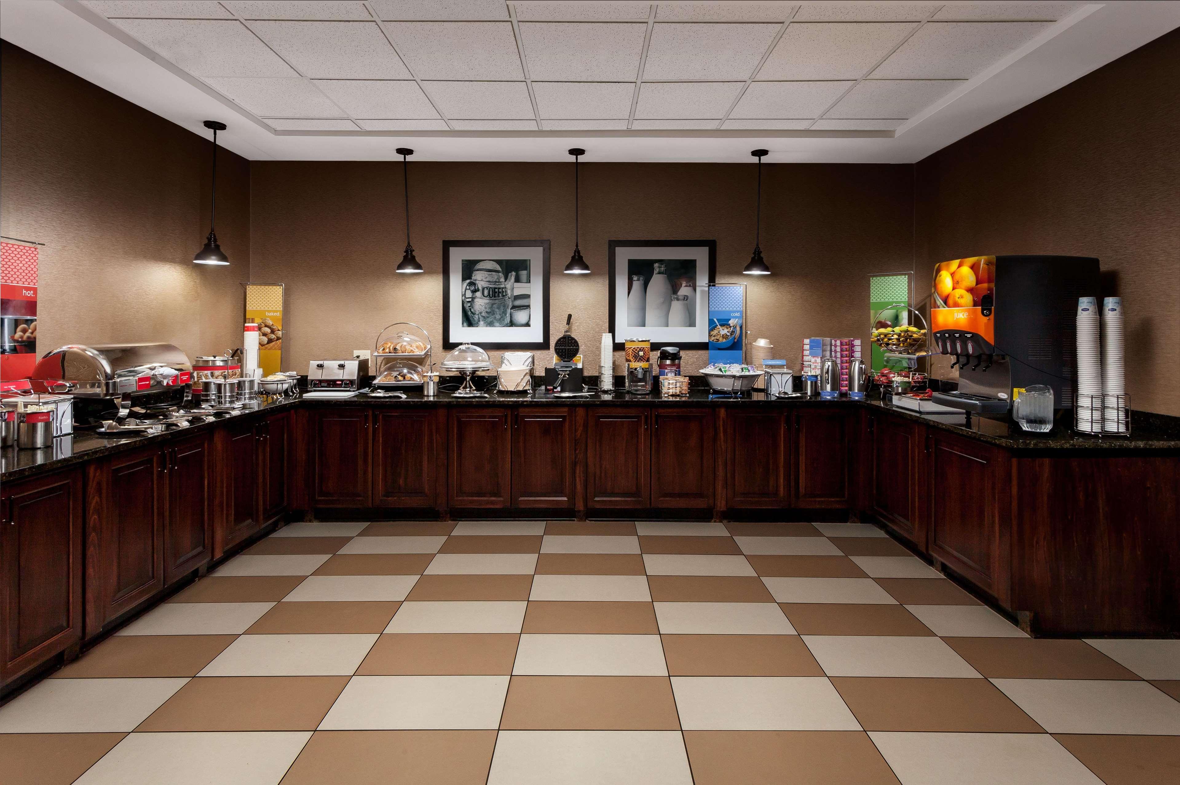 Hampton Inn Newberry Opera House Екстериор снимка