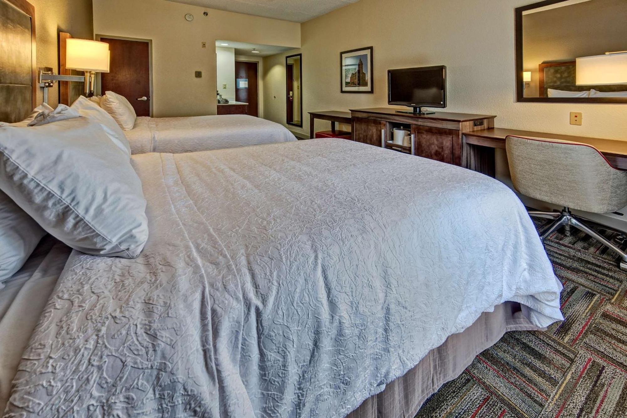 Hampton Inn Newberry Opera House Екстериор снимка