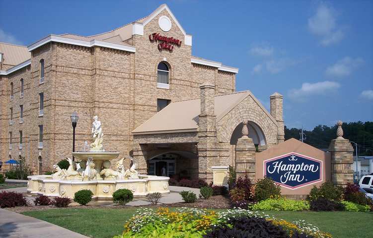 Hampton Inn Newberry Opera House Екстериор снимка